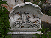 Fig. 1: Anonymous carver, Daisy Marie Carter Monument